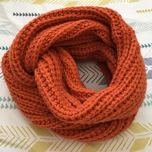 BananaRepublic orange cableknit infinity scarf